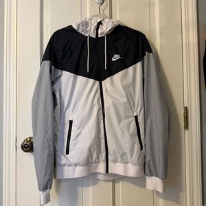 Nike Men's Black, White, and Gray Windbreaker